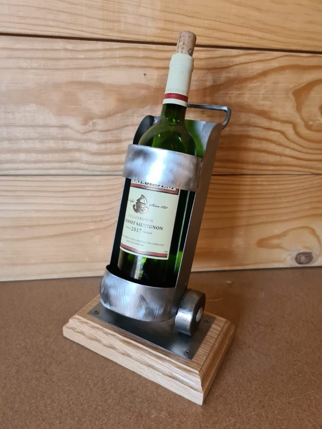 sig030 - Golf Wine Holder