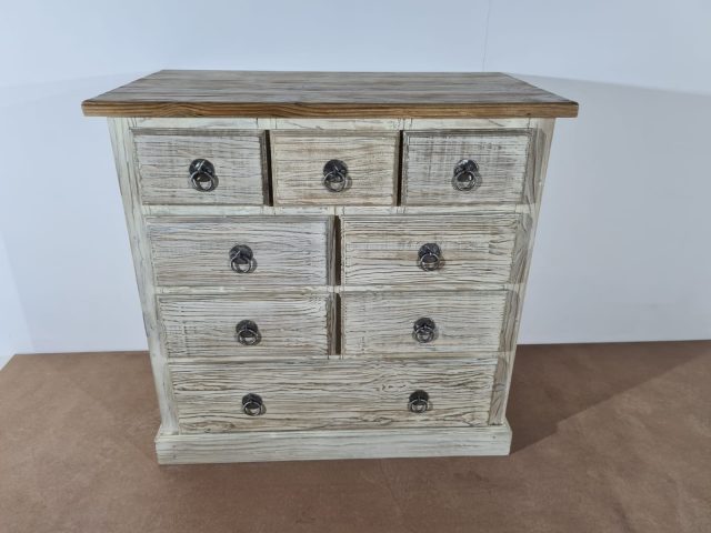 bed007 - Chest of 8 Drawers