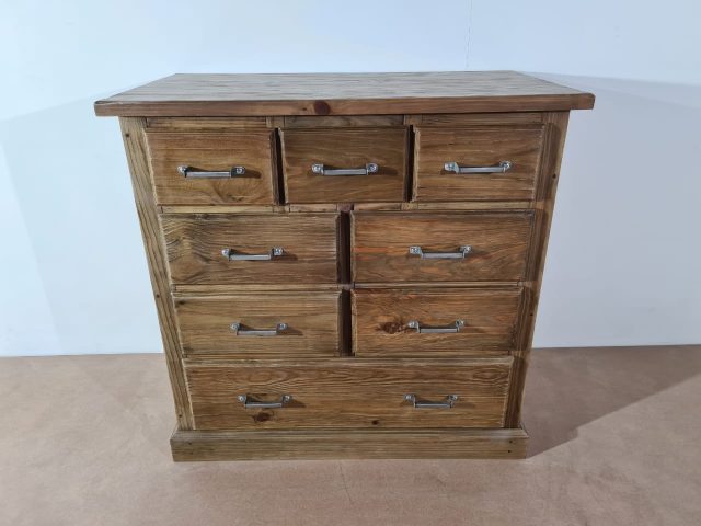 bed010 - Chest of 8 Drawers